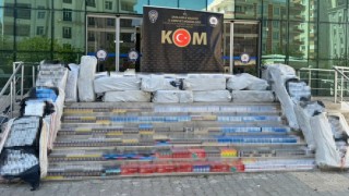 Şanlıurfada saman balyaları arasında 40 bin paket kaçak sigara ele geçirildi