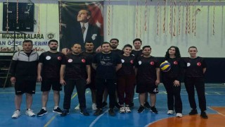 Şehit öğretmen anısına voleybol turnuvası