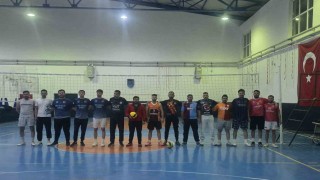 Şehit öğretmen anısına yapılan turnuvada play-offa katılan takımlar belli oldu