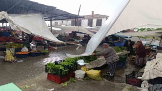 Selendide lodos ve sağanak hayatı felç etti
