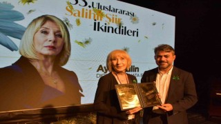 Şiirin kalbi Manisada attı