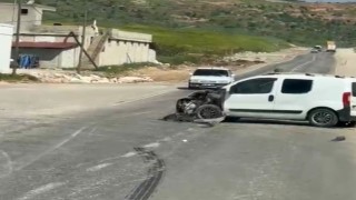 Siirt OSBde iki hafif ticari araç çarpıştı