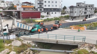 Silifkede yollar sıcak asfaltla yenilendi