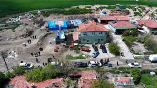 Sincanda kurban satıcıları ile zabıtalar arasında gerginlik
