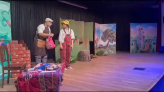 Sincanda sahnelenen Pinokyo minik izleyicilerle buluştu
