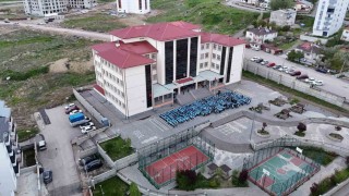 Sivasta 900 öğrenci eşzamanlı hareket etti, hep bir ağızdan Feda Türkiyem dedi