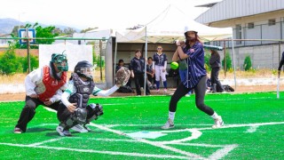Softbol heyecanı Aydının ev sahipliğinde başladı