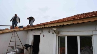 Sorkuncak köyünde ihtiyaç sahibi ailenin çatı problemi giderildi