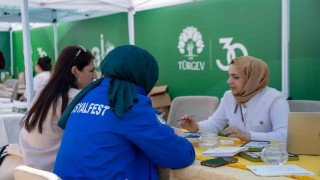 SosyalFest 2026da TÜRGEV standına genç akını