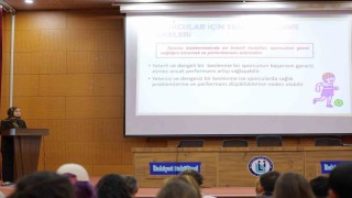 Spor Bilimleri öğrencilerine sağlıklı yaşam eğitimi verildi