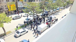 Tatvanda motosiklet ile elektrikli bisiklet çarpıştı: 2 yaralı