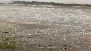 Tekirdağda sağanak ve dolu etkili oldu : Yollar göle döndü, ulaşım aksadı