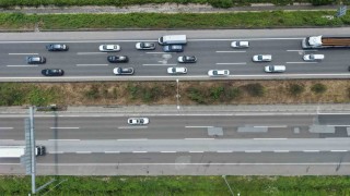 TEM Otoyolunun Düzce geçişinde bayram tatili yoğunluğu başladı