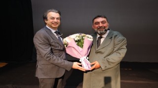 Tiyatro Oyunu Firavunla Yüz Yüze BEUNda Sanatseverlerle buluştu