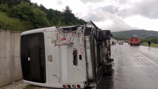 Tokatta minibüs devrildi: 4 yaralı