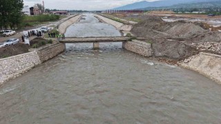 Tokatta taşkın riskine karşı bir köprü daha yıkılıyor