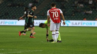 Trendyol Süper Lig: Kocaelispor: 0 - Fatih Karagümrük: 0 (İlk yarı)