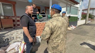 Turhalda taşkın alarmı, jandarma ev ev gezip uyardı