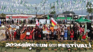 Uluslararası Aksu Festivali kapsamında yöredeki Mayıs 7si geleneği yaşatıldı