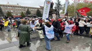 Uşakta 1 Mayıs Emek ve Dayanışma Günü etkinliklerle kutlandı