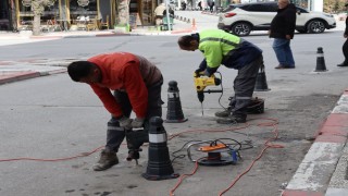 Uşakta araç ve yaya güvenliği için düzenleme çalışmaları sürüyor