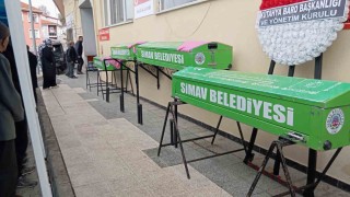 Uşaktaki kazada hayatını kaybeden 4 kişilik aile toprağa verildi