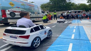 Üsküplü minik öğrenciler trafik güvenliğini jandarmadan öğrendi