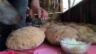 Uzunderede doğal ekmek mesaisi: Taleplere yetişemiyorlar
