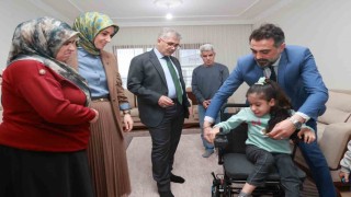 Vali Çelik, minik Sümeyyenin rüyasını gerçekleştirdi