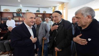 Vali Hatipoğlu, huzurevi sakinleriyle bir araya geldi