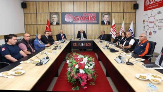 Vali Küçük, 112 Acil Çağrı Merkezinde incelemelerde bulundu