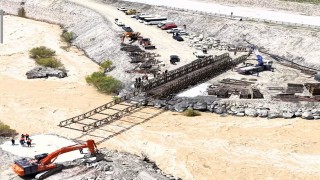 Vali Taşyapan, panel köprü yapım çalışmalarını yerinde inceledi