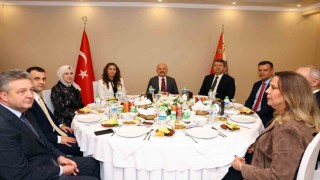 Vali Varola veda programı düzenlendi