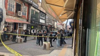 Vanda sokak ortasında silahlı saldırı: 1 yaralı