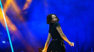 Zeynep Bastıktan Manisada konser
