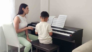 2 yaşında başladı, hedefi Fazıl Say gibi dünya sahnesine çıkmak