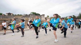 2300 yıllık Antik Kentinin eşsiz atmosferinde yönlerini buldular