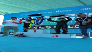 5 yaşındaki sporcu Türkiye Süpermoto Şampiyonasında şampiyonluğa ulaştı