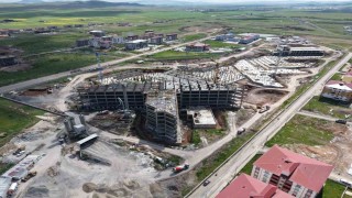 500 Yataklı Kars Bölge Hastanesi yükseliyor: Kars sağlıkta yeni bir döneme hazırlanıyor