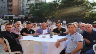 83 yaşındaki öğretmen yıllar sonra öğrencileriyle buluştu