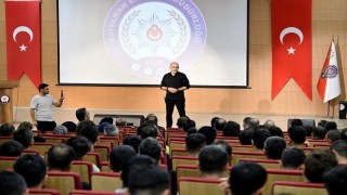 Adıyamanda emniyet personeline moral ve motivasyon semineri