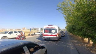 Adıyamanda otomobil ile araç çarpıştı: 1 yaralı