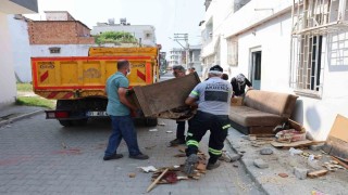 Akdeniz Belediyesinden engelli vatandaşa temizlik desteği