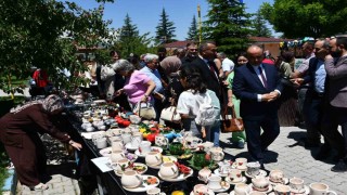 Akşehirde Çocuk Evleri Sitesinde sünnet şöleni ve el sanatları sergisi