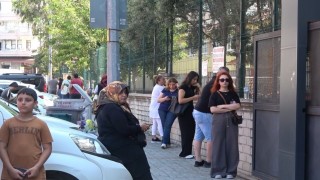Alanyada LGS heyecanı başladı : Öğrenciler sınavda ter döktü, veliler dualarla bekledi