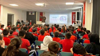 Altıntaşta akran zorbalığına karşı farkındalık seminerleri