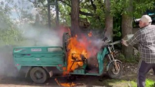 Amasyada elektrikli motosiklet alev alev yandı