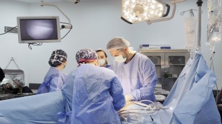 Ameliyatlarda Akıllı Işık dönemi
