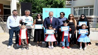Anadolu Üniversitesinde gurur günü: Sevgi ve sabrın mezuniyeti