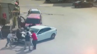 Ankarada husumetli şahısların kavgası kamerada